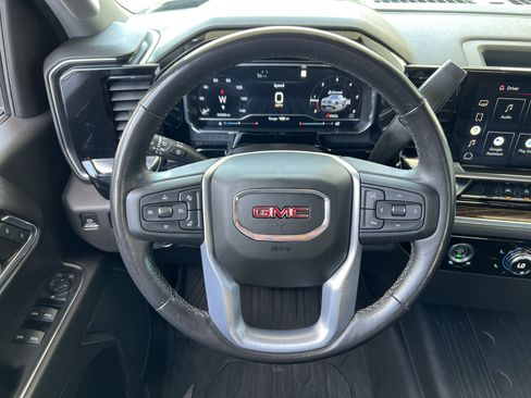 Used 2022 GMC Sierra 1500 Elevation w/ LPO, Elevation Black Package AWD/4WD image 24