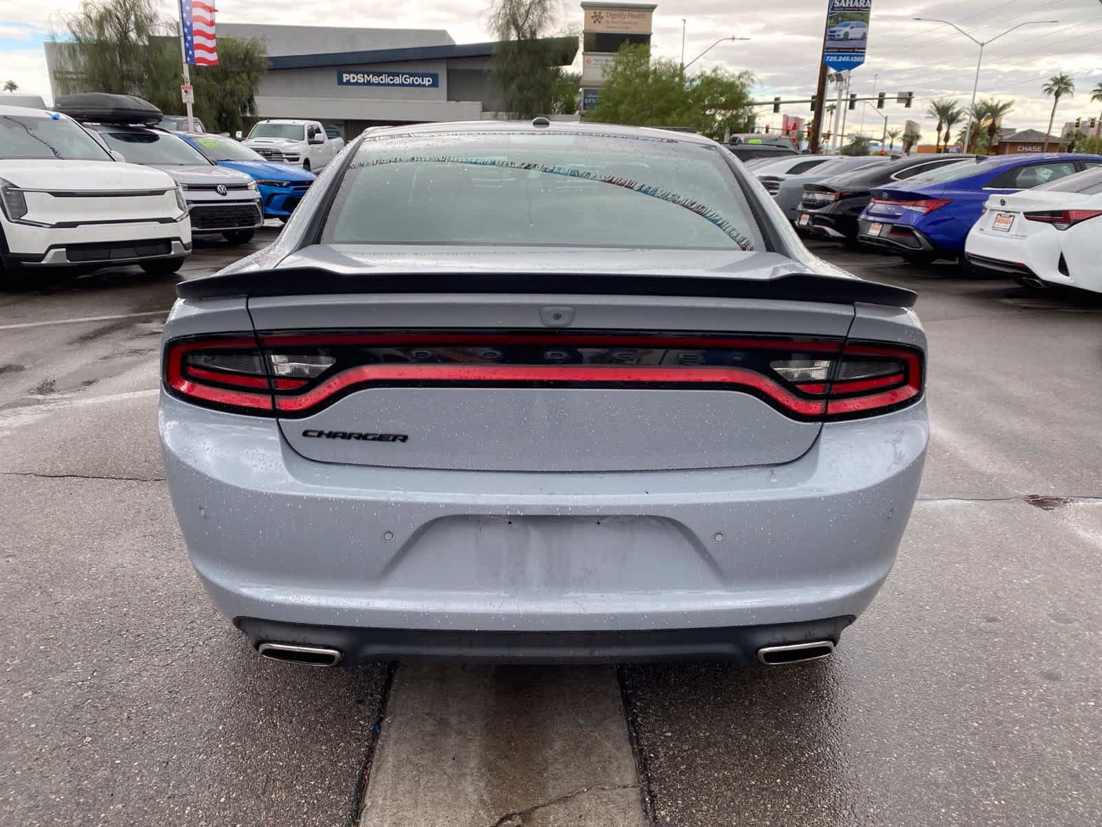 Used 2021 Dodge Charger SXT w/ Blacktop Package RWD image 7