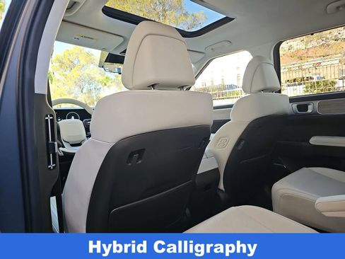 Used 2025 Hyundai Santa Fe Calligraphy FWD image 16