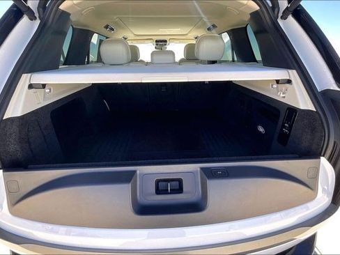 Used 2023 Land Rover Range Rover SE image 33