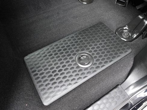 Used 2023 RAM 1500 Express w/ Wheel & Sound Group image 28