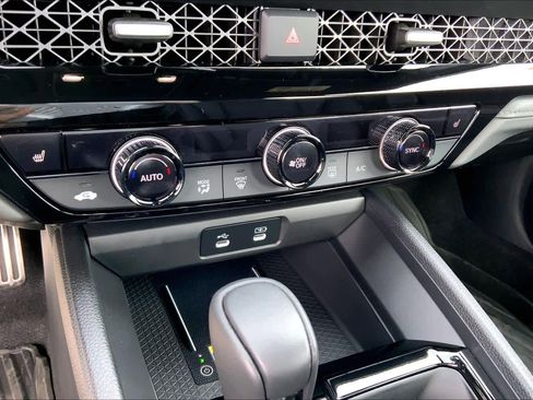 Used 2025 Honda Accord Sport image 31