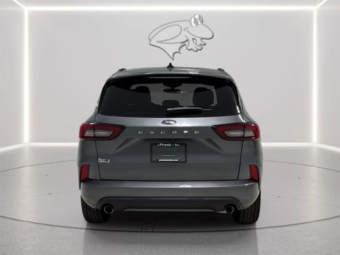 Certified 2024 Ford Escape ST-Line FWD image 6