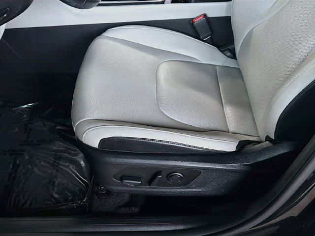 Used 2025 Kia Sportage EX FWD image 20