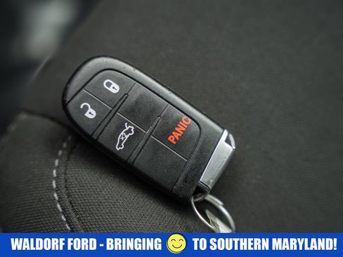 Used 2023 Dodge Charger SXT image 40