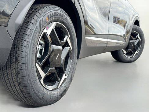 New 2026 Kia Sportage EX image 13