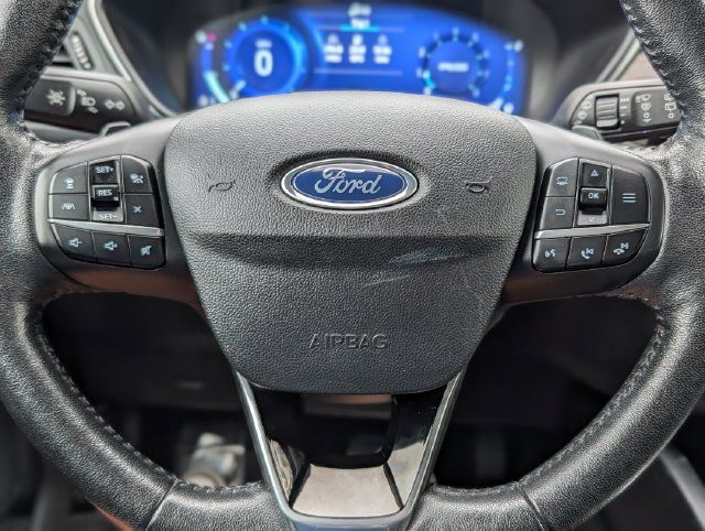 Used 2020 Ford Escape Titanium AWD/4WD image 22