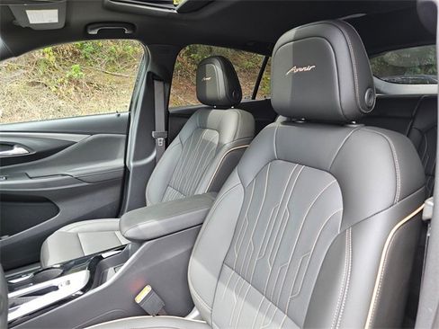 New 2025 Buick Envista Avenir image 21