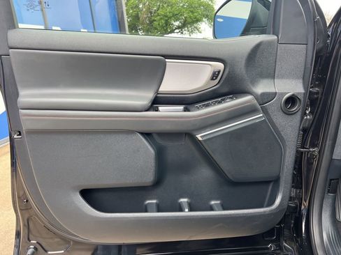 Used 2025 Ford Expedition Max Active RWD image 26