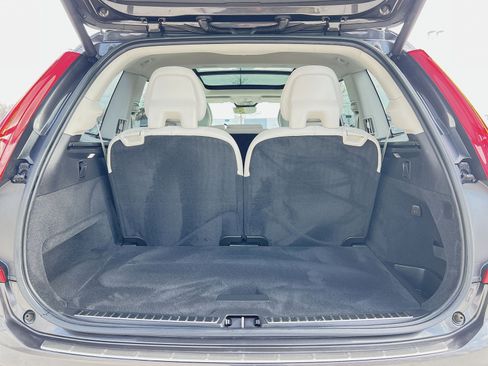 Used 2023 Volvo XC90 B5 Plus w/ Protection Package Premier image 27