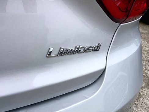 Used 2017 Hyundai Sonata Limited w/ Ultimate Package 04 FWD image 10