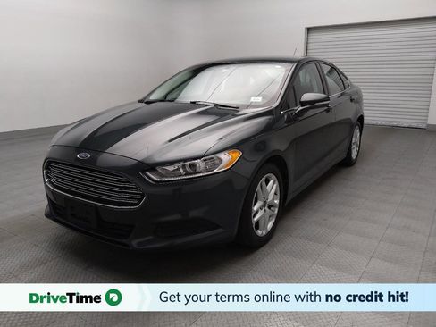 Used 2015 Ford Fusion SE image 1