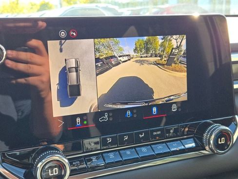 New 2026 GMC Canyon Elevation w/ Convenience Package image 27