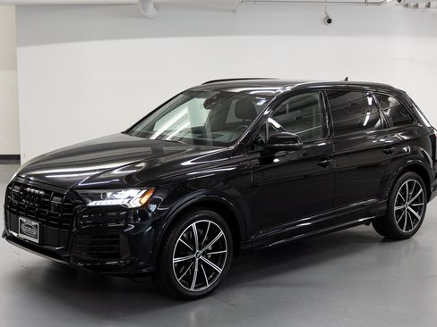 Used 2021 Audi Q7 3.0T Prestige AWD/4WD image 2