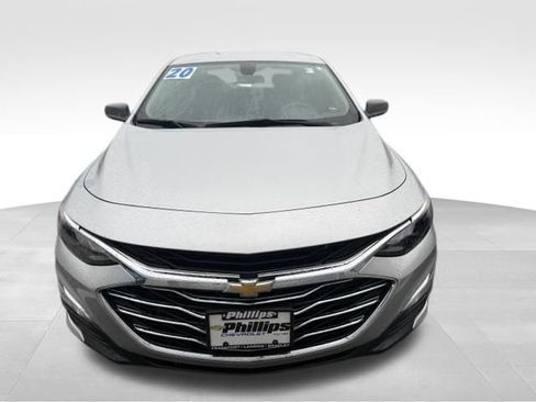 Used 2020 Chevrolet Malibu LS FWD image 2