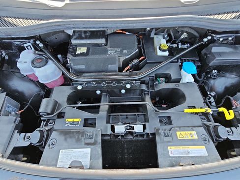 Certified 2023 Volkswagen ID.4 Pro S Plus AWD/4WD image 30