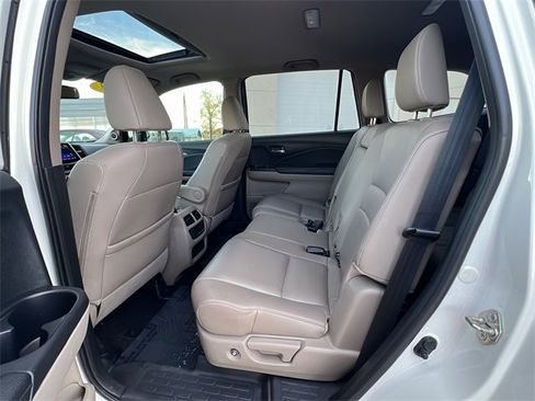 Used 2017 Honda Pilot EX-L image 18
