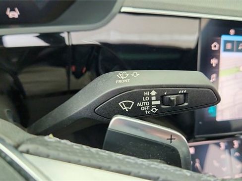 Used 2023 Audi e-tron S Prestige w/ Prestige Package image 42