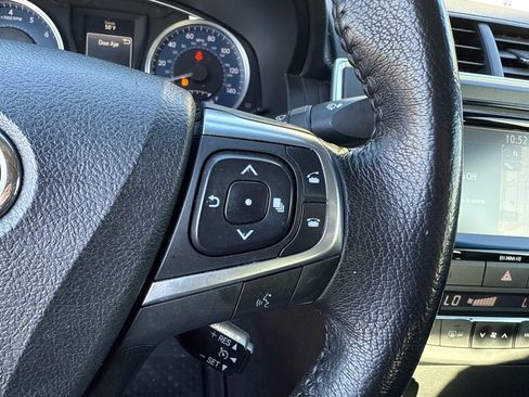 Used 2017 Toyota Camry XLE image 28