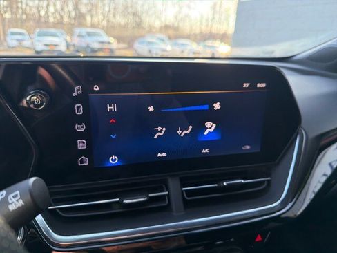 Used 2024 Chevrolet Trax RS w/ Driver Confidence Package image 13