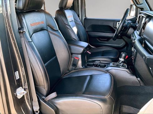 Used 2023 Jeep Gladiator Mojave w/ Cold Weather Group image 30