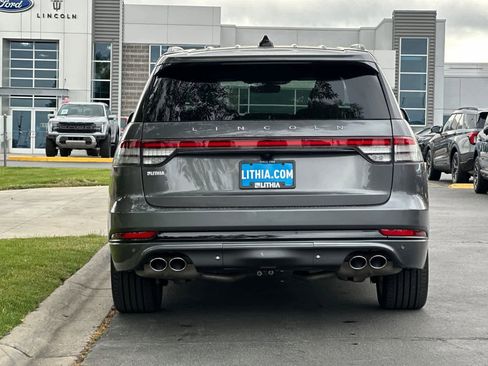 Used 2025 Lincoln Aviator Reserve w/ Luxury Package AWD/4WD image 7