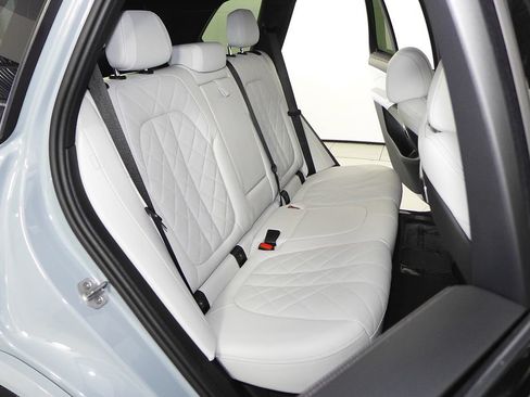Used 2024 BMW X5 xDrive50e w/ M Sport Package AWD/4WD image 20
