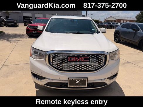 Used 2019 GMC Acadia Denali w/ Technology Package FWD image 7