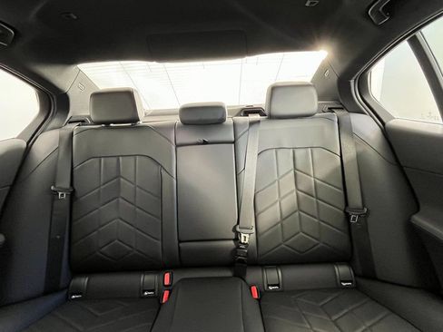 Used 2025 BMW i5 xDrive40 w/ Premium Package image 20