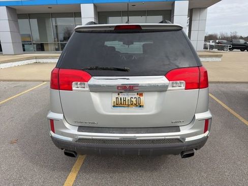 Used 2017 GMC Terrain SLE w/ Driver Alert Package I image 4