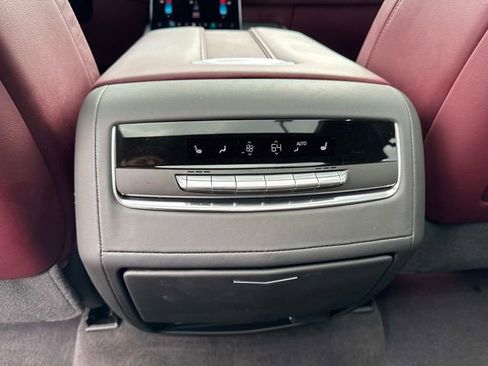 Used 2025 Cadillac Escalade Sport w/ Touring Package AWD/4WD image 19