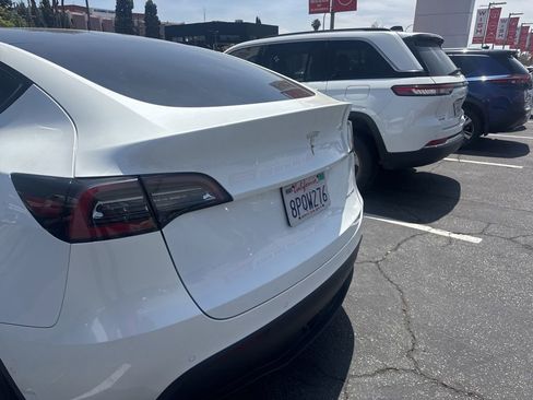 Used 2020 Tesla Model Y Performance AWD/4WD image 4