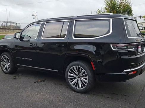 New 2023 Jeep Grand Wagoneer Series III w/ HD Trailer Tow Package image 7