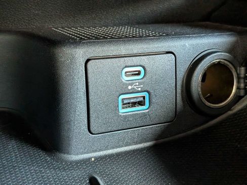 Used 2023 Ford Escape ST-Line w/ Tech Pack #1 AWD/4WD image 23
