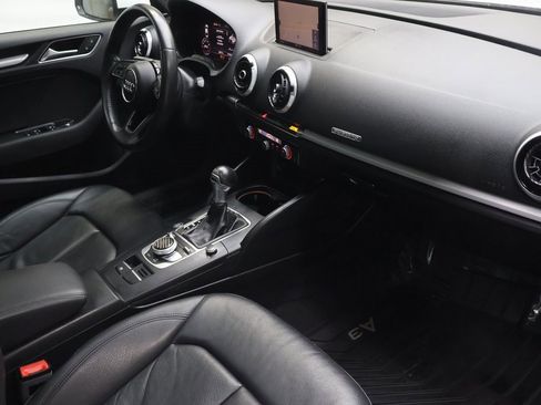 Used 2018 Audi A3 2.0T Premium image 11