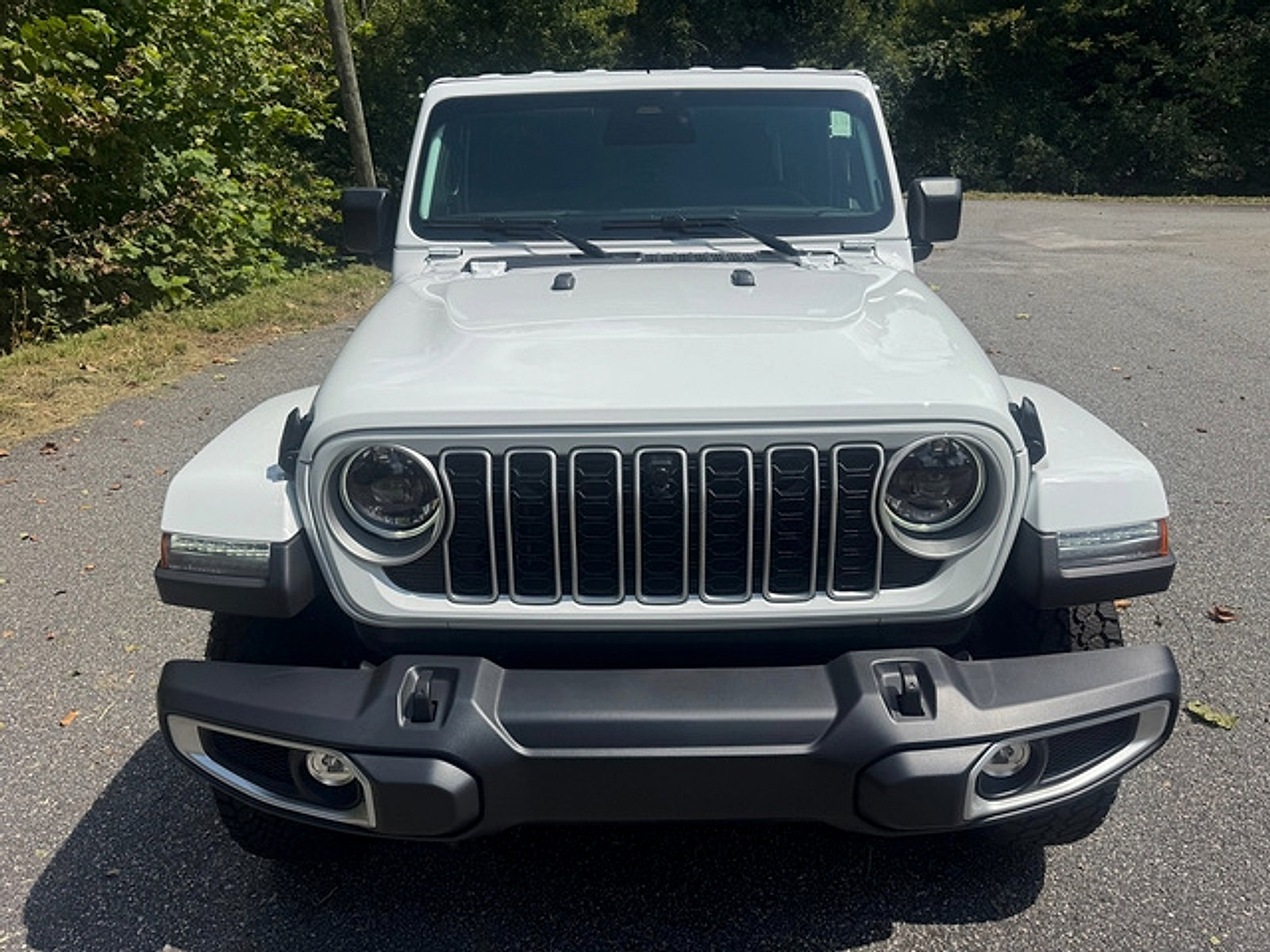 New 2026 Jeep Wrangler Unlimited Sahara AWD/4WD image 4