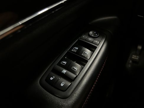 Used 2017 Jeep Grand Cherokee Trailhawk AWD/4WD image 26