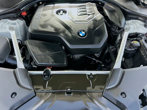 Used 2020 BMW 530i w/ Convenience Package RWD image 33
