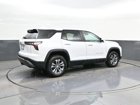 Used 2025 Chevrolet Equinox LT image 15