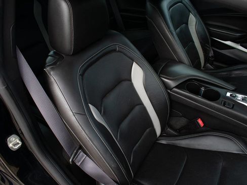 Used 2016 Chevrolet Camaro LT image 38