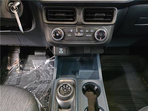 Certified 2023 Ford Maverick XLT w/ Black Appearance Package image 11