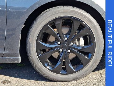 Certified 2017 Chevrolet Malibu Premier FWD image 8