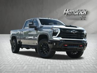 Used 2025 Chevrolet Silverado 2500 LTZ w/ LTZ Plus Package AWD/4WD video 2