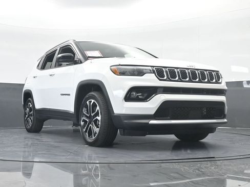 Used 2023 Jeep Compass Limited image 61