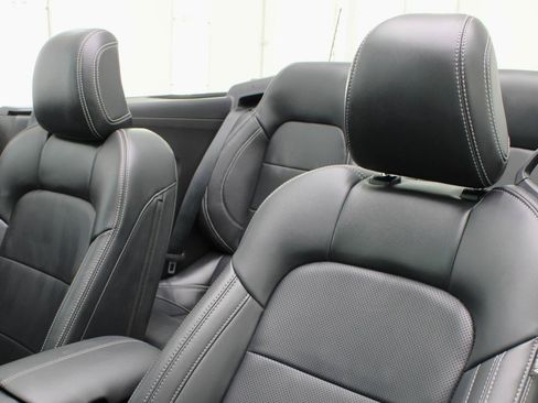 Used 2025 Ford Mustang Premium RWD image 42