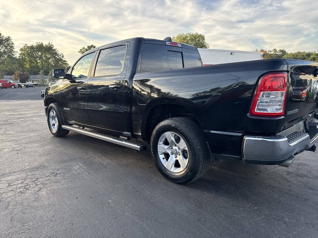 Used 2019 RAM 1500 Big Horn AWD/4WD image 10