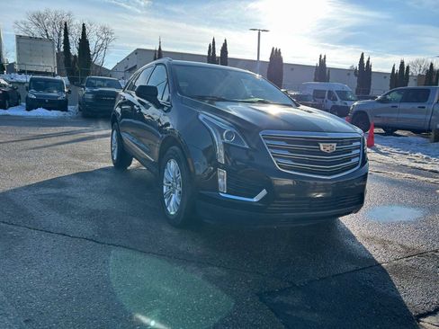 Used 2019 Cadillac XT5 FWD image 11