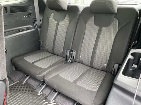 New 2026 Kia Sorento LX FWD image 8