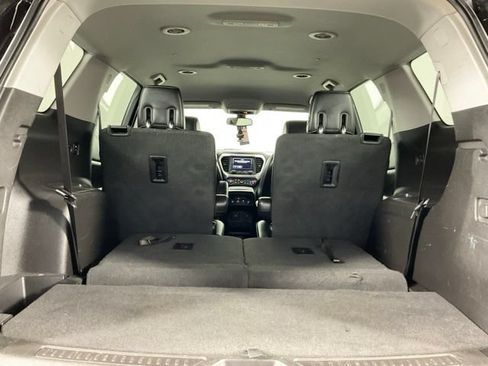 Used 2019 GMC Acadia SLT FWD image 24