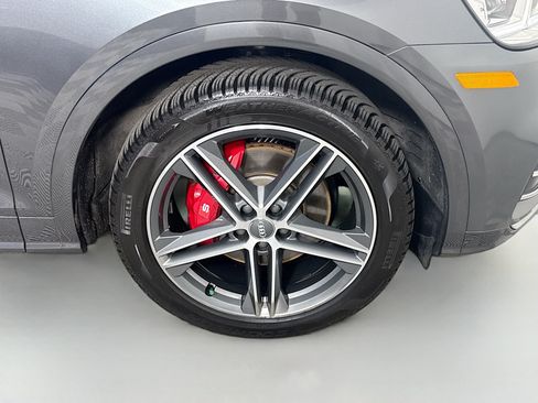 Used 2018 Audi SQ5 Prestige w/ Prestige Package AWD/4WD image 32